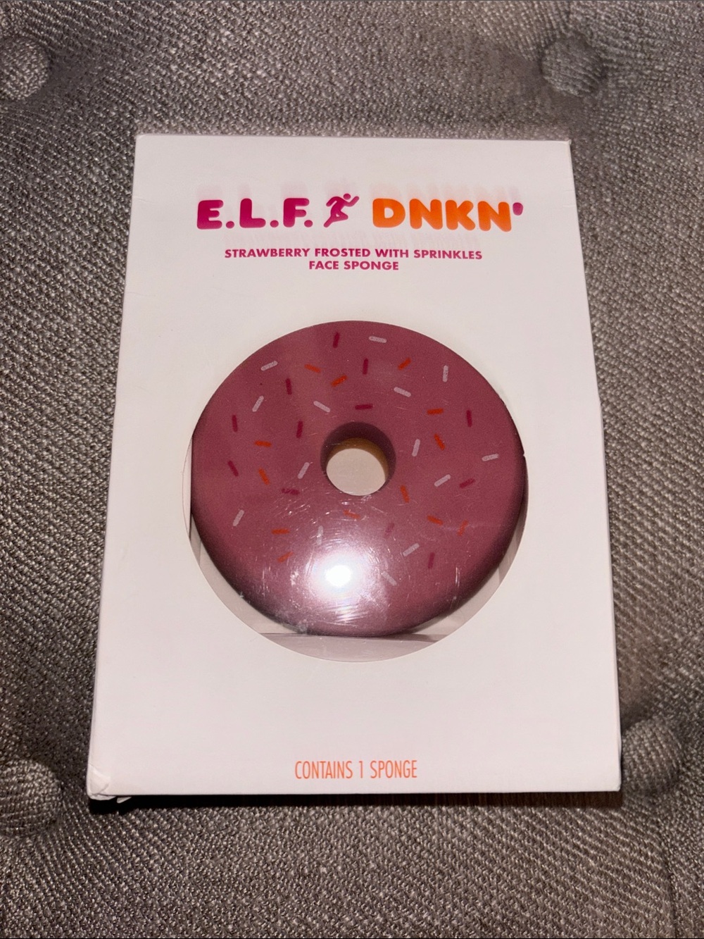 ELF Donut Face Sponge - Pink with Multicolor Sprinkles